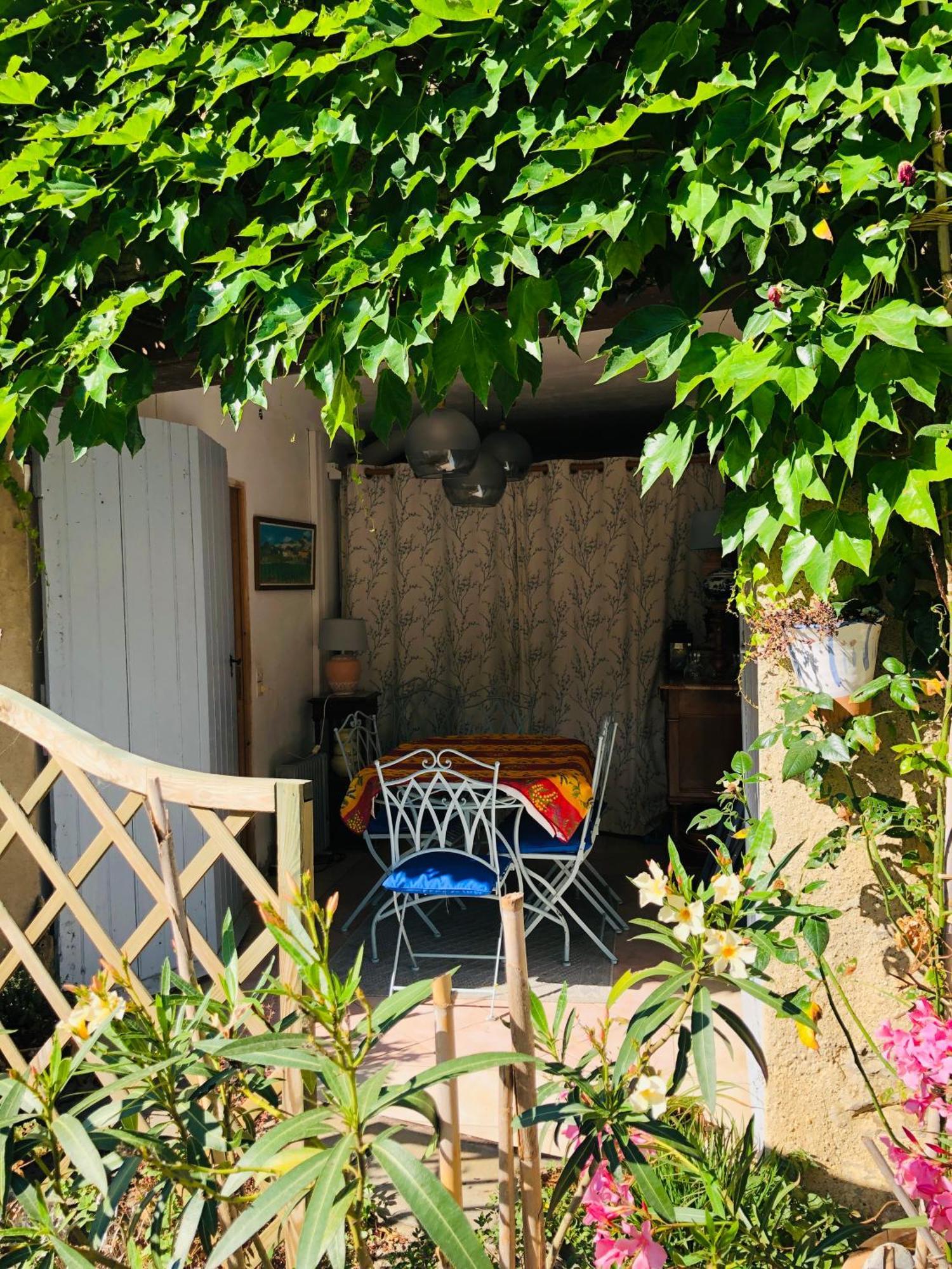 La Maison Vigne Vierge 拉格拉斯 外观 照片
